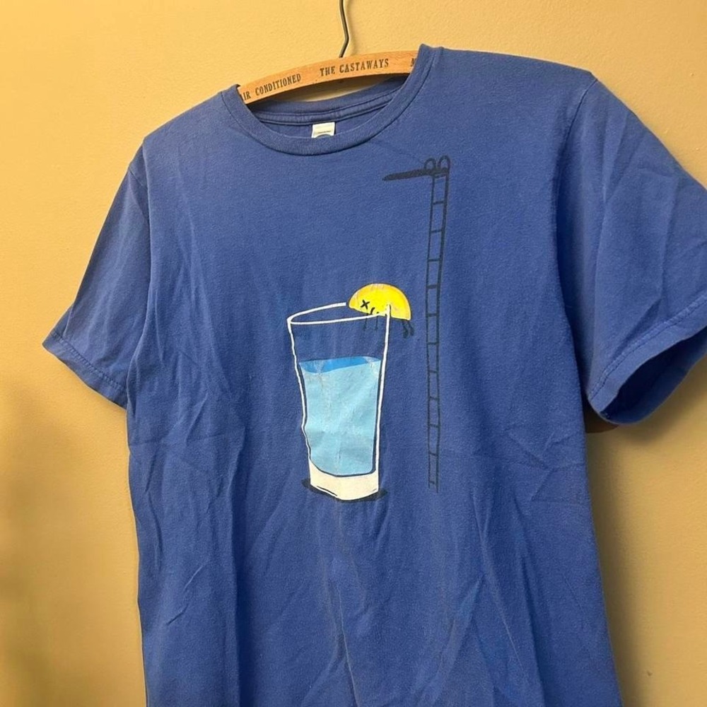 Blue vintage Y2K funny joke graphic cotton t-shirt Size M